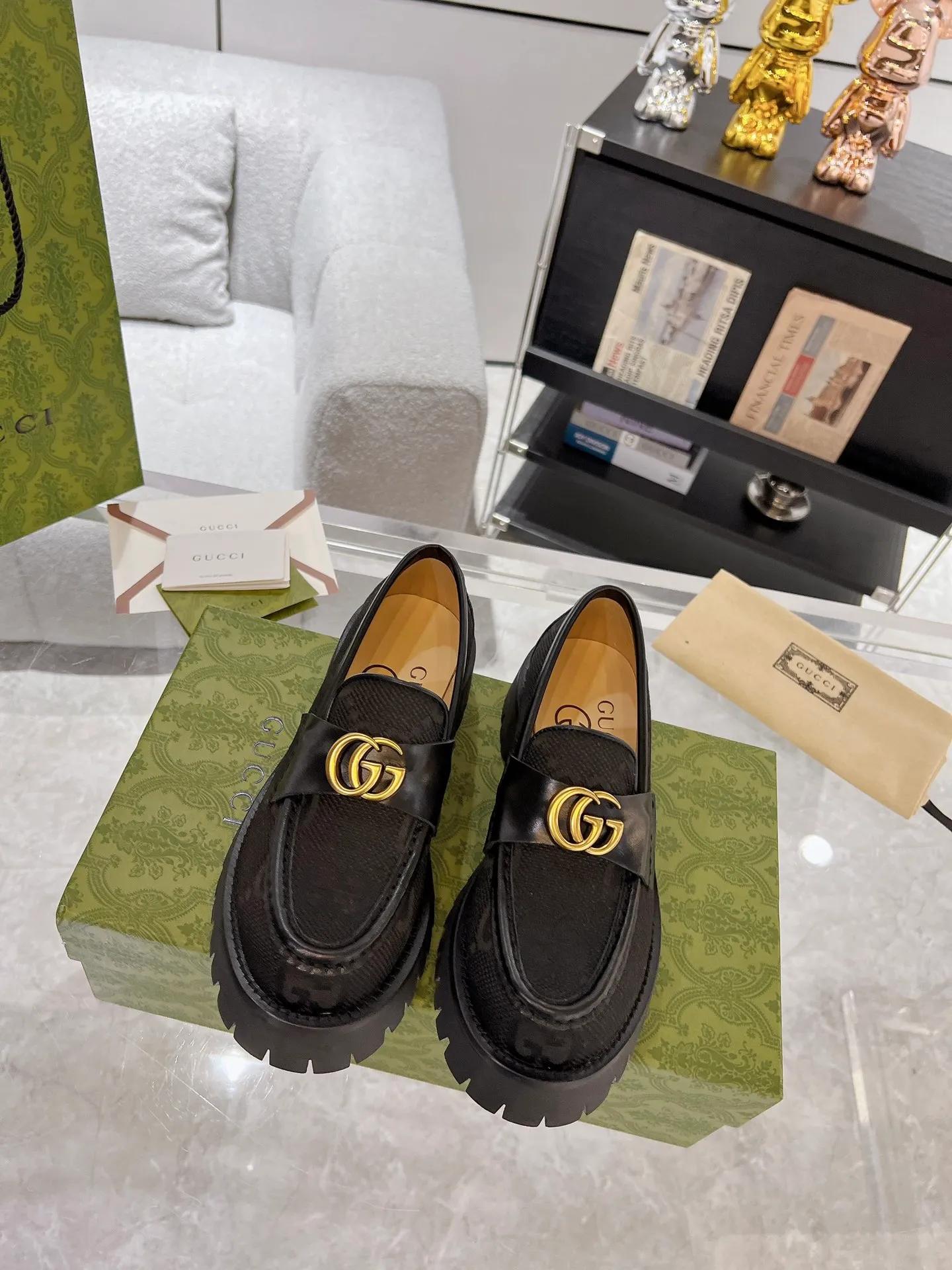 👟👟Ex-factory price 560👟👟 Male +10 Gucci Gucci 2023 early spring new product! The original version is developed into a higher version. Both men and women have open edge beads to ensure consistent quality. Size: 35-41# for women and 39-45# for men.